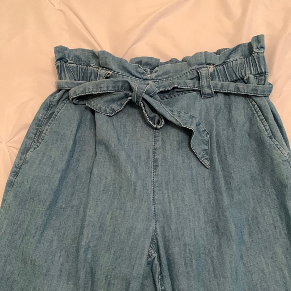 Paper bag waisted pants perfect for spring !